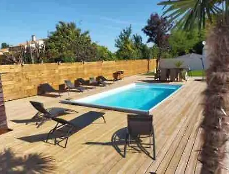 Le 14 Maison Familiale Entre Terre Et Saint-Vivien (Charente-Maritime)