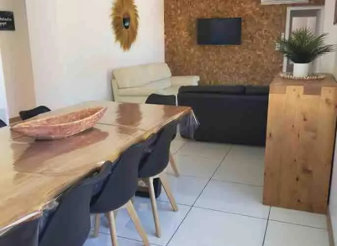 Le 14 Maison Familiale Entre Terre Et *